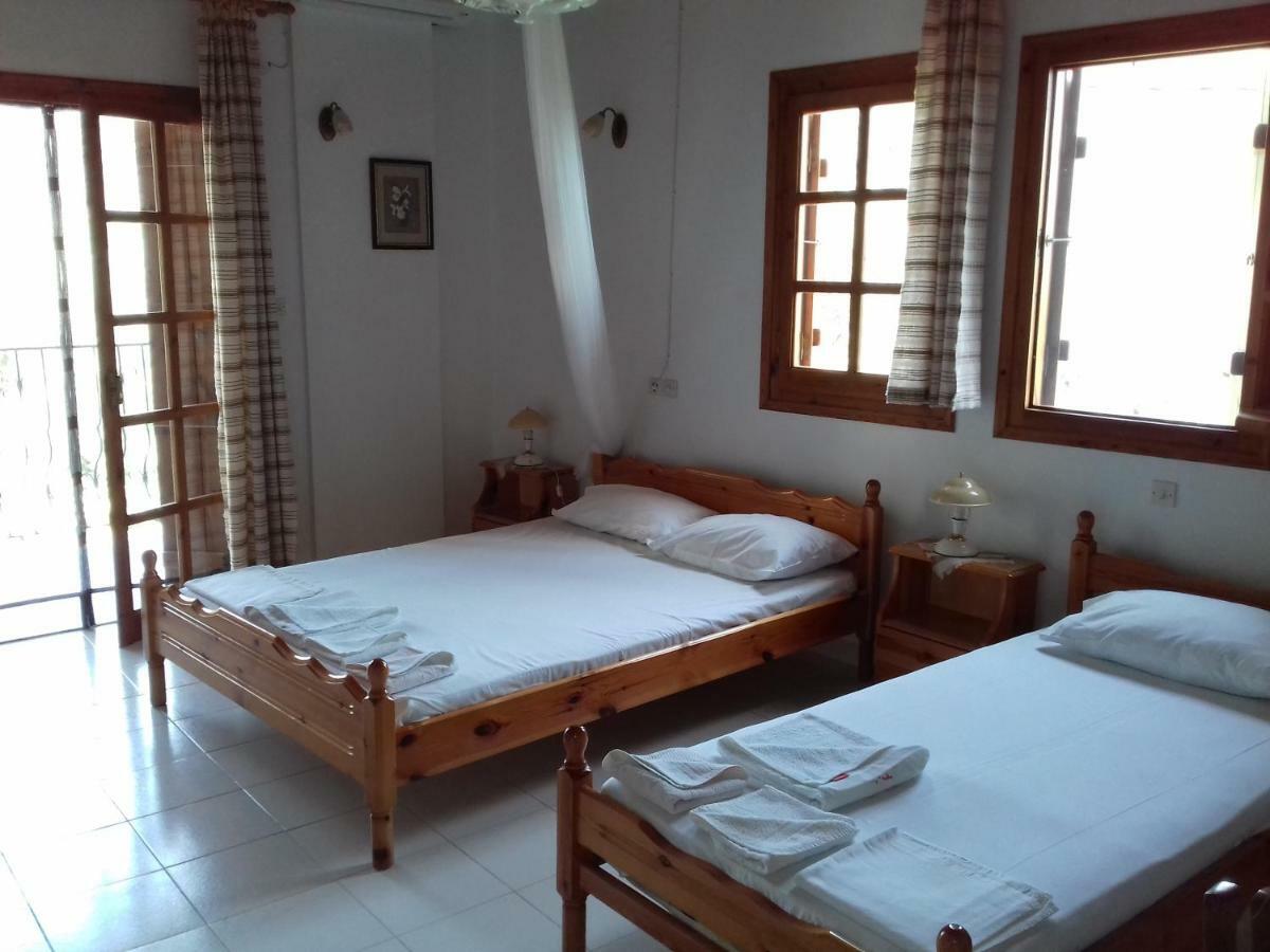 Koutadelias Rooms Kálamos Exterior foto