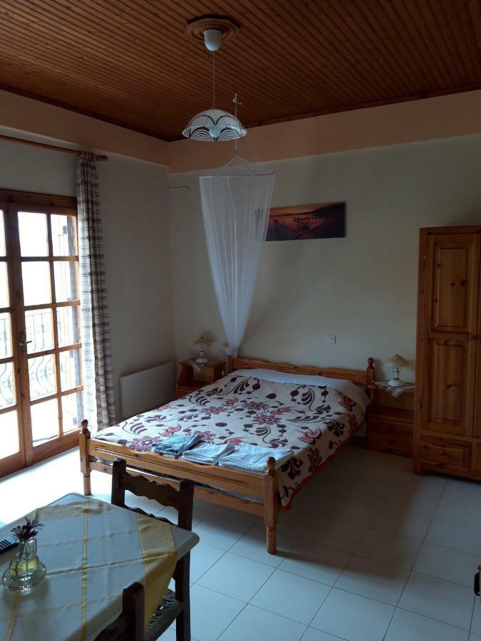 Koutadelias Rooms Kálamos Exterior foto