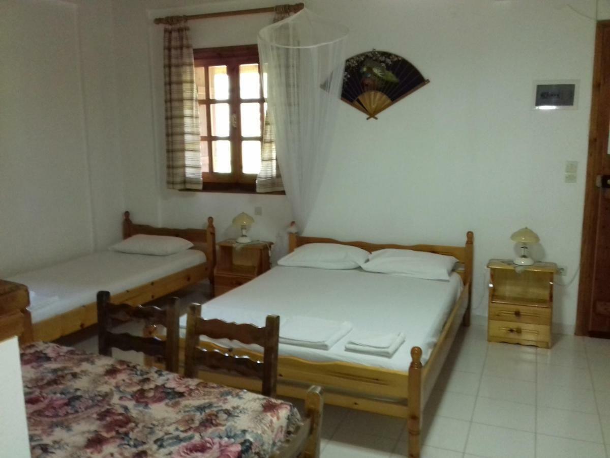 Koutadelias Rooms Kálamos Exterior foto